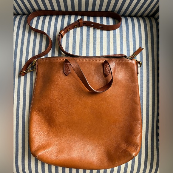 Madewell Handbags - Madewell Brown Leather Zip Top Transport Crossbody Purse